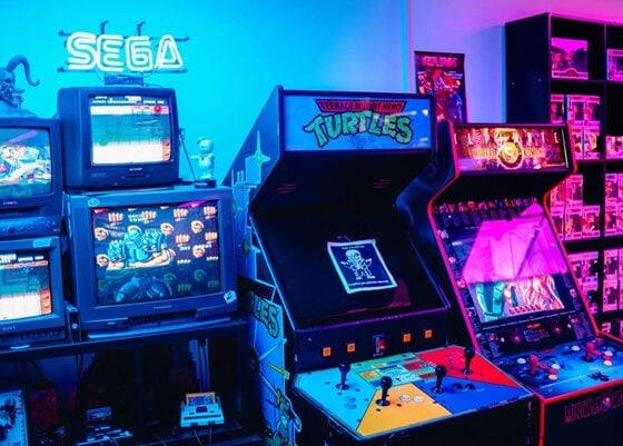 Retro Arcade Game Shop